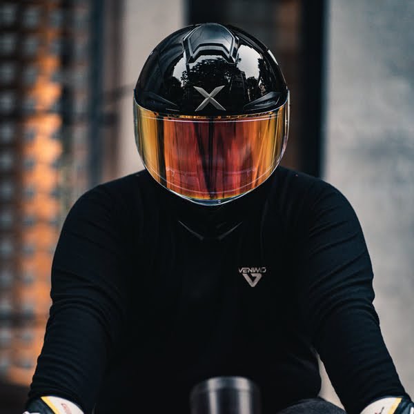 X Helmet R1SV - Jet Black (Clear & Black Visor Included) - Image 2